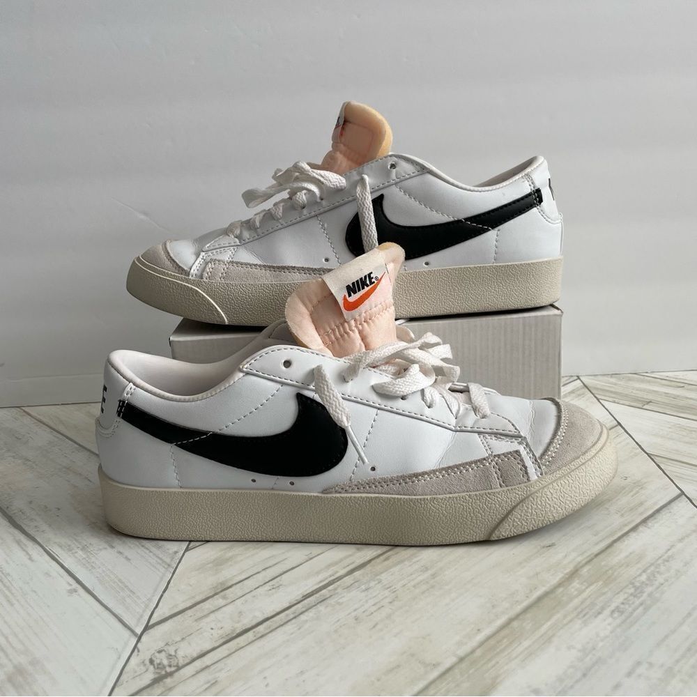 Nike Blazer Low 77 Vintage Mens Size 7 Black Sail White Shoes DA6364-101